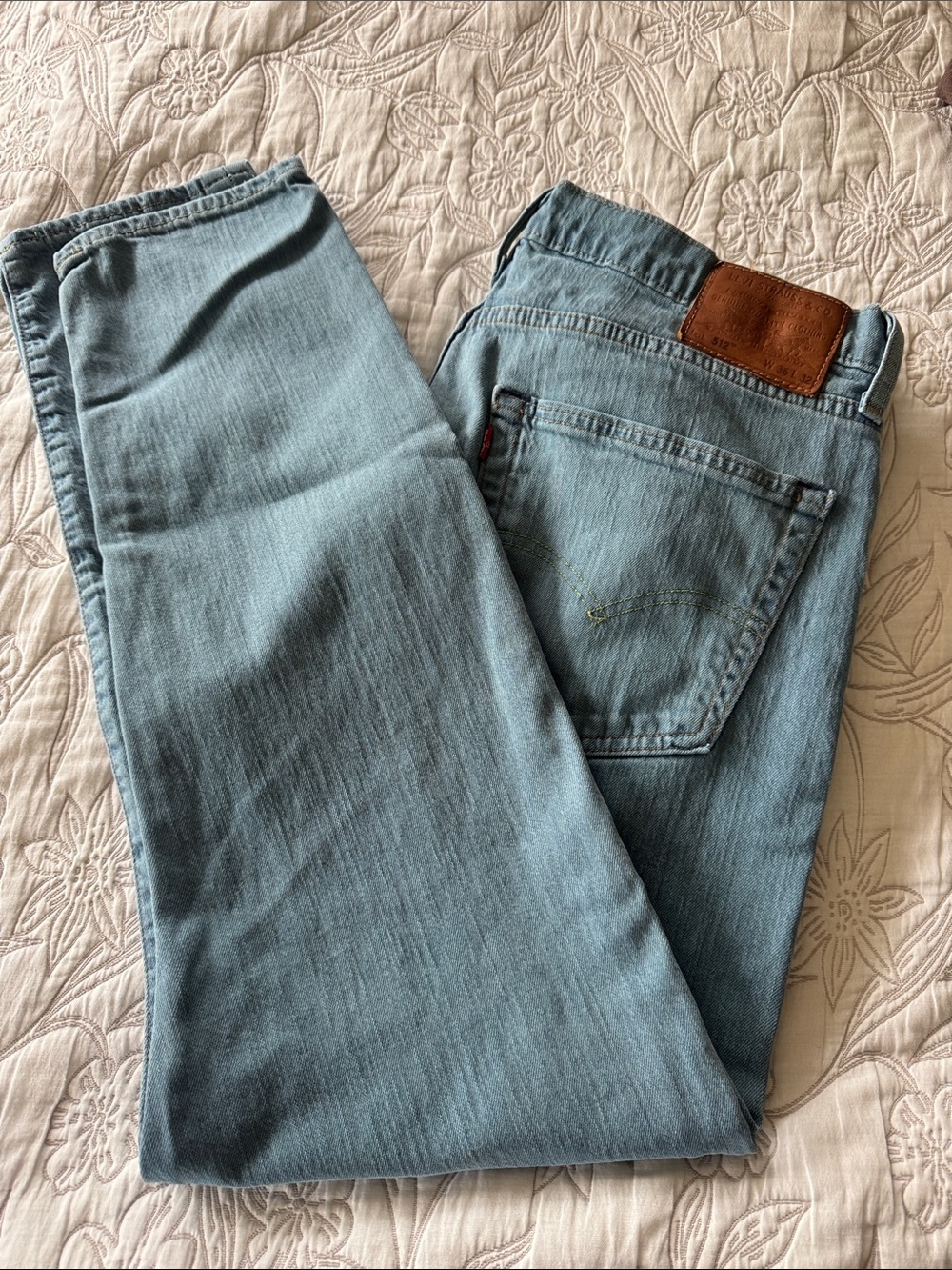 Levi's Light Blue Slim Straight Jeans with Leather Patch 512 W36 L 32